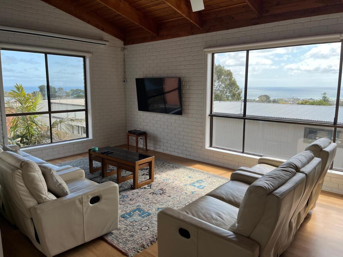 Panoramic Views * Dromana